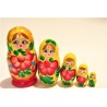 Matriochka 5 pièces, hauteur 9-11 cm Matriochka 5 pièces, hauteur 9-11 cm